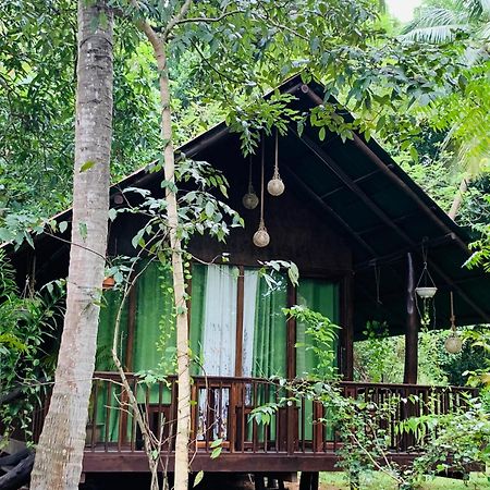 Nature World Udawalawe Bagian luar foto